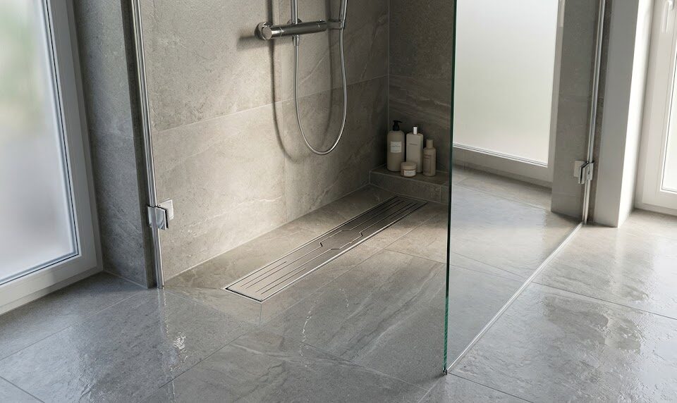 Linear Drain vs. Center Drain: Which Is Better for a Walk-In Shower?